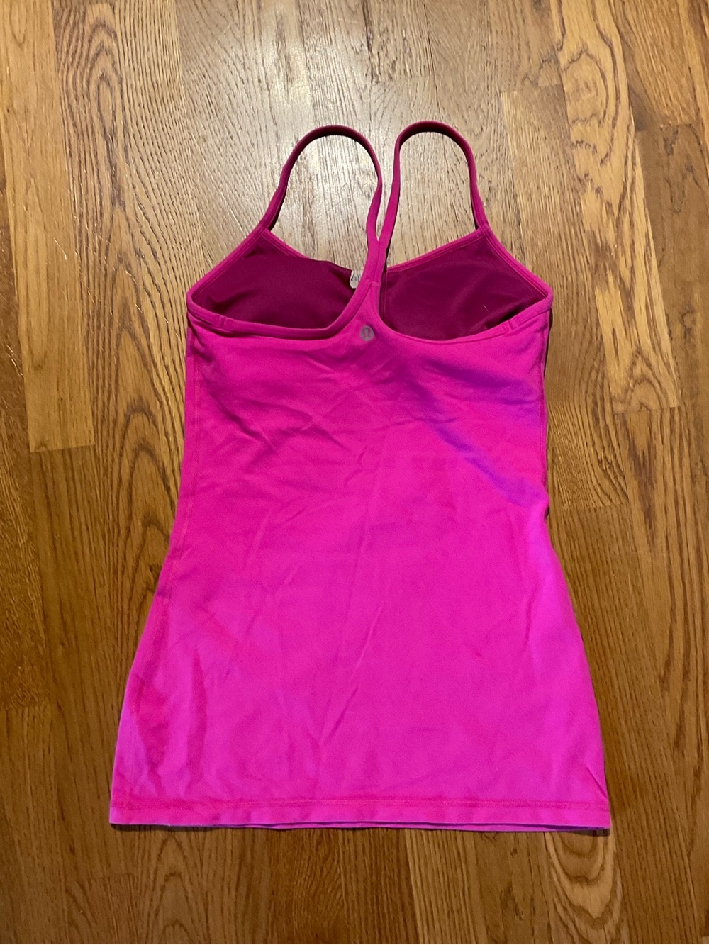 lululemon - Built in Bra Pink Fitted Workout Tank Top. Size 4 - Picture 3 of 7
